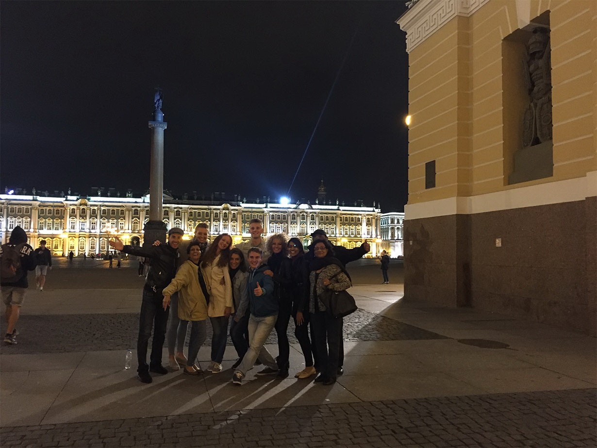 Palace Square is the central city square. As the name suggests, the Winter Palace is located on the square. Besides, the Alexander Column, the tallest red granite column in the world, is in the center of it.