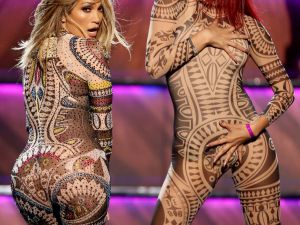 Jennifer-Lopez-tight-dress