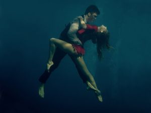 underwater-dance-05