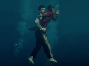 underwater-dance-08