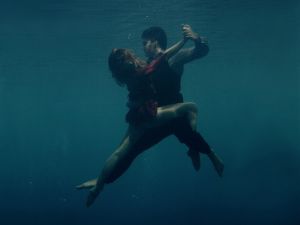 underwater-dance-09