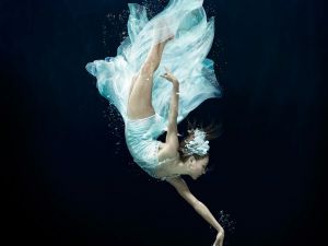 underwater-dance-52
